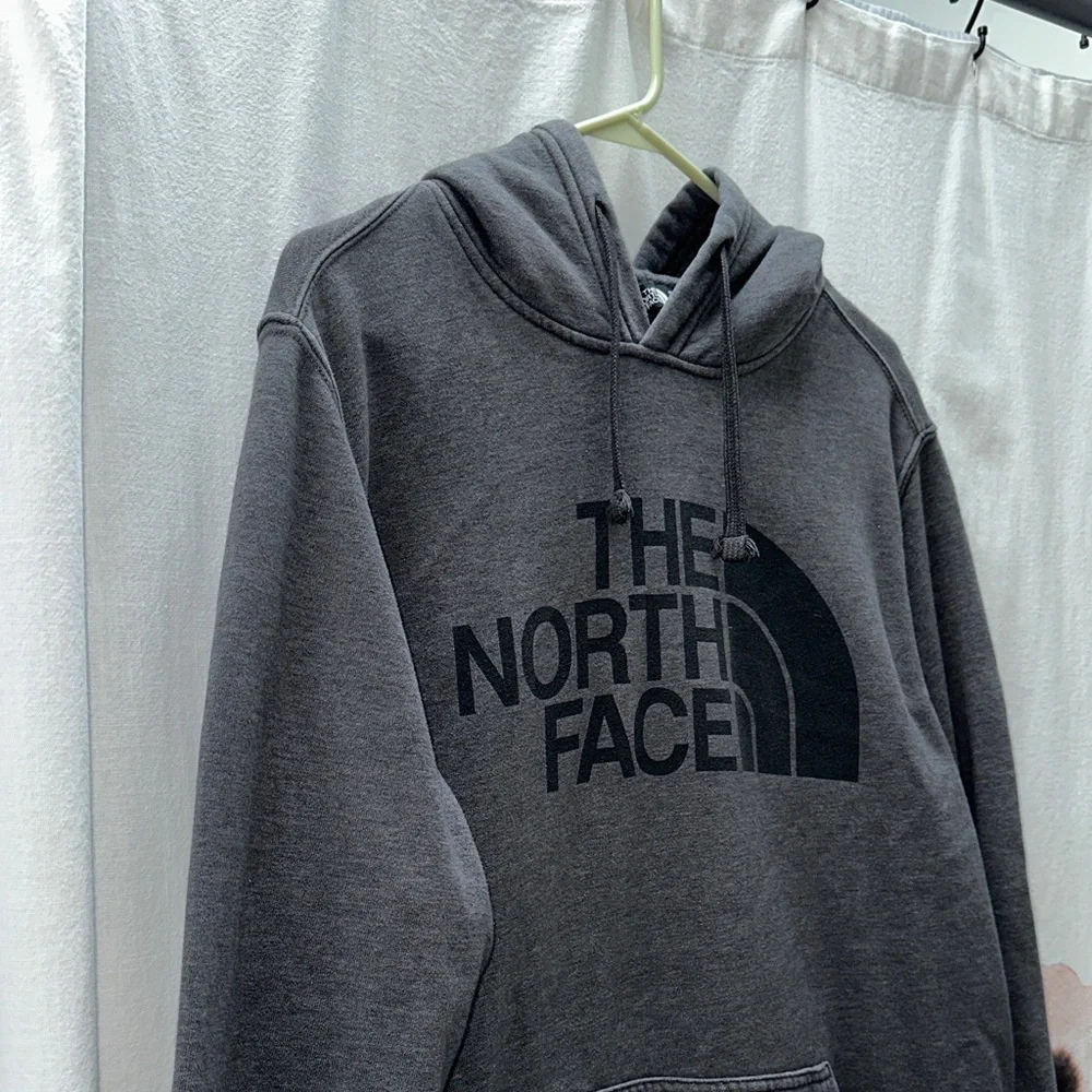 The North Face Men’s Charcoal Hoodie